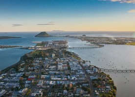 Image: uploads/2020_07/Tauranga_city_Te_Papa_peninsula_aerial_Nqr7WbC.jpeg