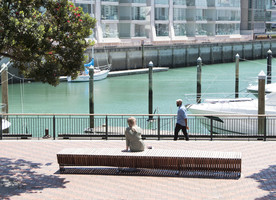 The platform provides a new sculptural seating form located at key destinations along the promenade - Bouzaid Way/Log Farm Waterfront, Market Plaza and the Promenade. These are deliberately over-scaled elements that support social and group seating.